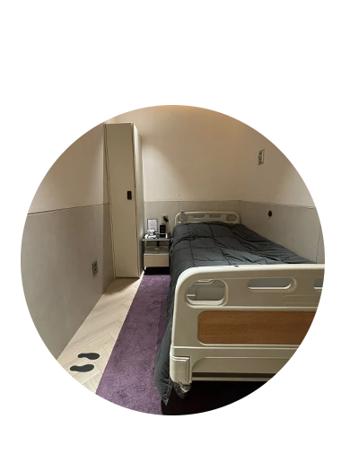 4层Suite room单人恢复室的病床